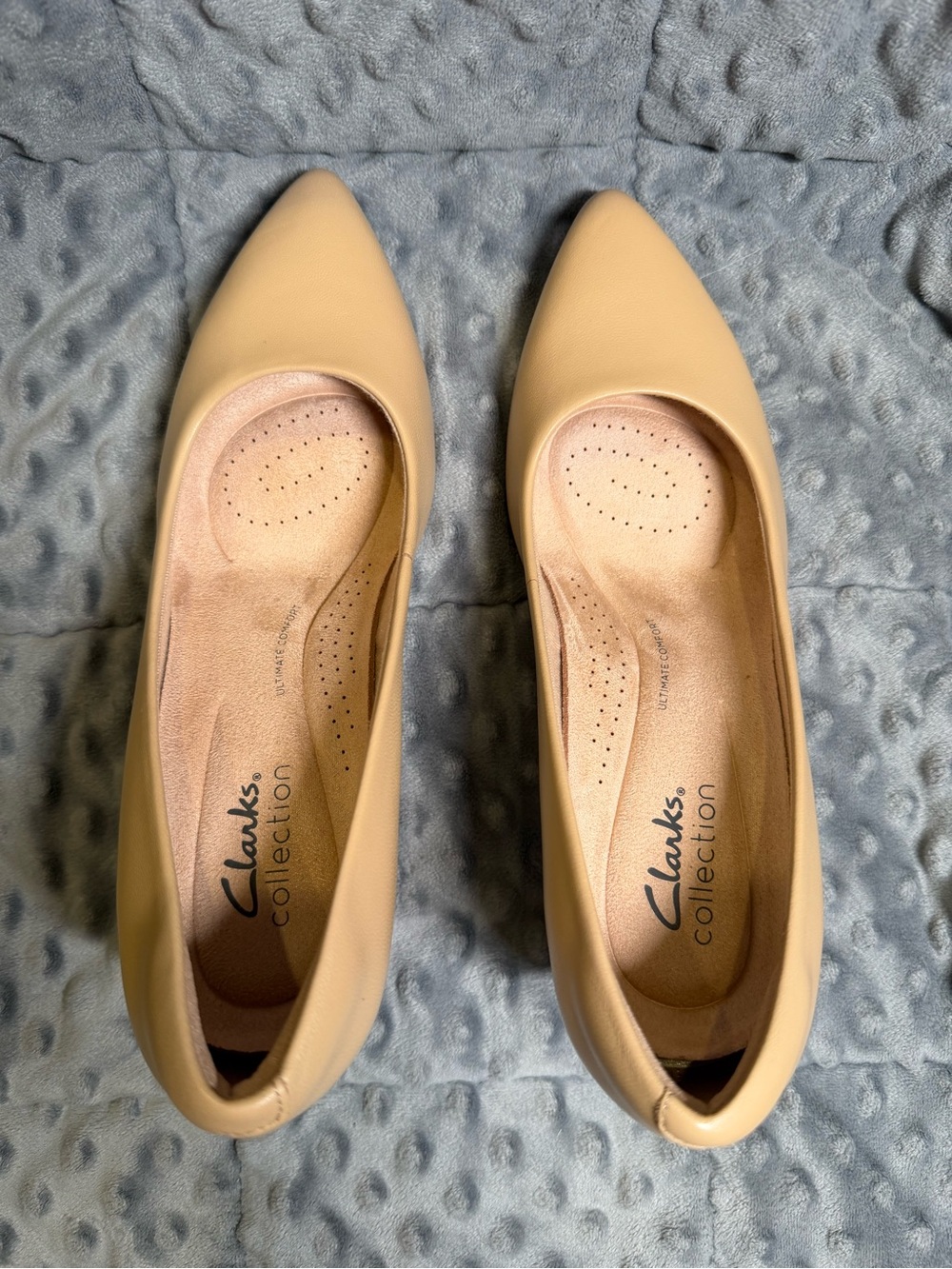 New Clarks Collection Women's Beige Pointed-Toe Heels